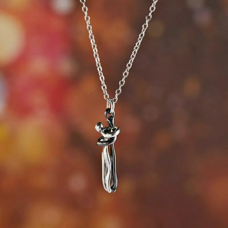 Inseparable Couple Hug Necklace, Unisex Lovers Hugging Pendant Necklace