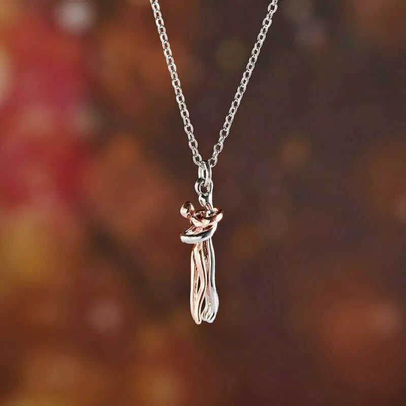 Inseparable Couple Hug Necklace, Unisex Lovers Hugging Pendant Necklace